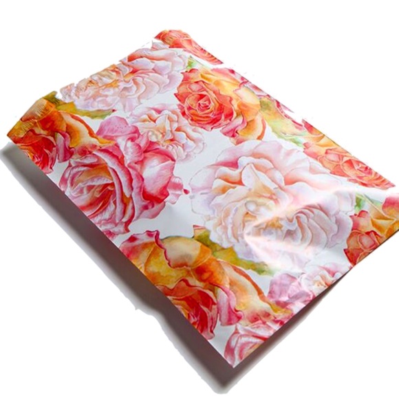 50 10X13 Poly Mailers Watercolor Roses PRICE IS FIRM - Picture 6 of 9